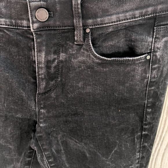 Ann Taylor The Skinny Modern Fit Black Skinny jean - Picture 3 of 7